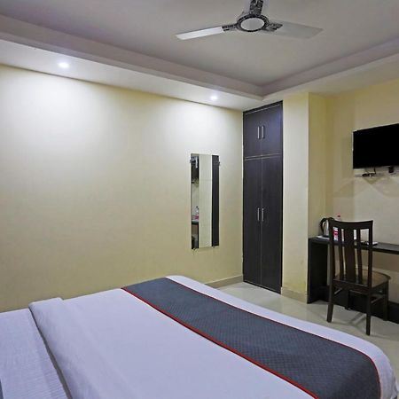 Airport Hotel Rosewood Neu-Delhi Exterior foto