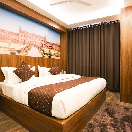 Airport Hotel Rosewood Neu-Delhi Exterior foto