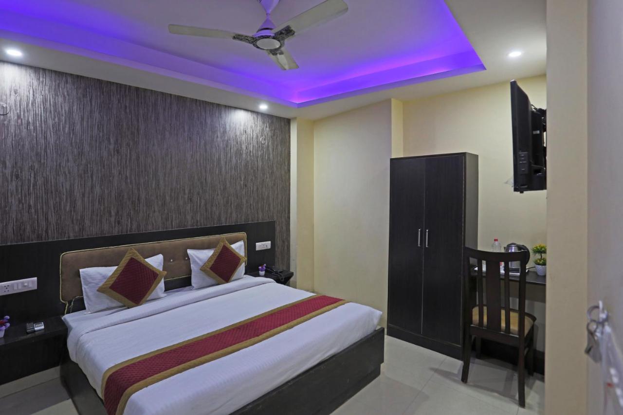 Airport Hotel Rosewood Neu-Delhi Exterior foto