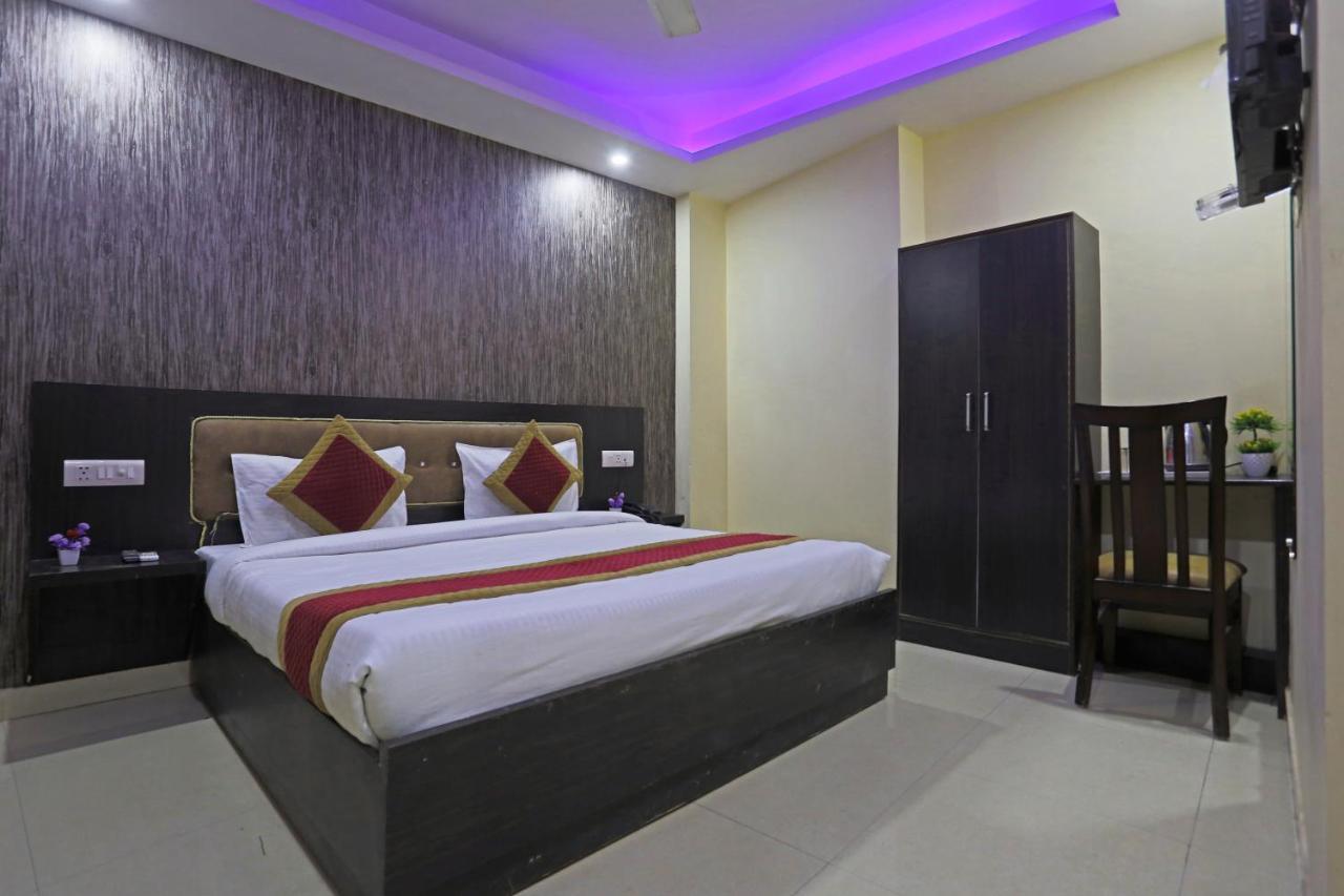 Airport Hotel Rosewood Neu-Delhi Exterior foto