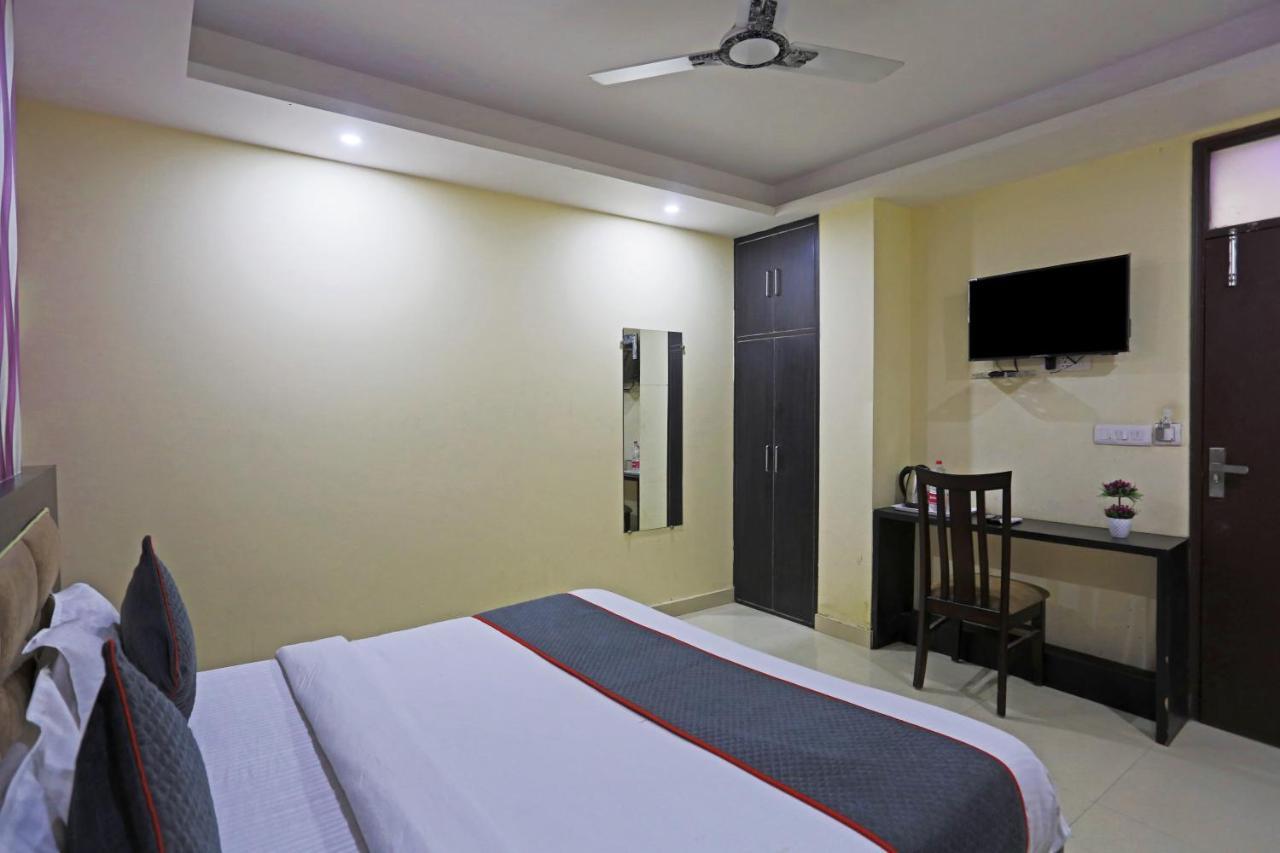 Airport Hotel Rosewood Neu-Delhi Exterior foto