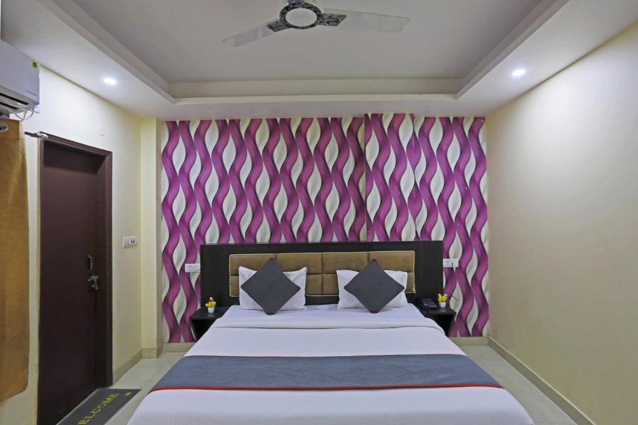 Airport Hotel Rosewood Neu-Delhi Exterior foto