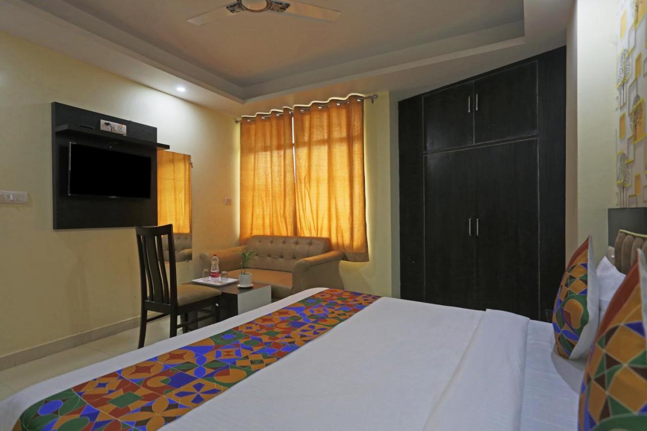 Airport Hotel Rosewood Neu-Delhi Exterior foto