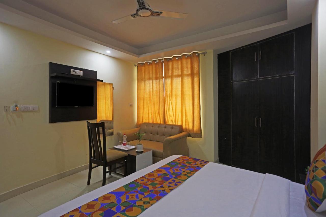 Airport Hotel Rosewood Neu-Delhi Exterior foto
