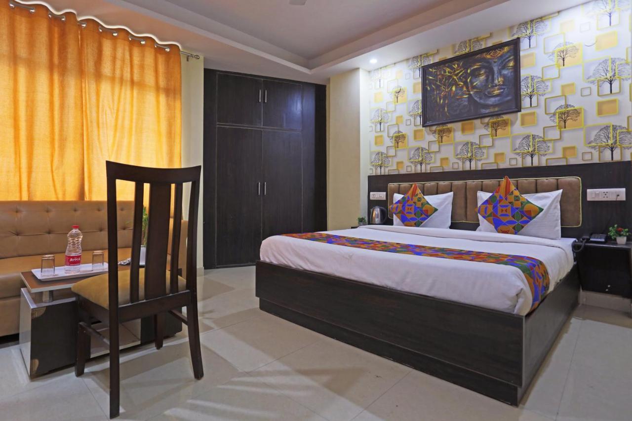 Airport Hotel Rosewood Neu-Delhi Exterior foto