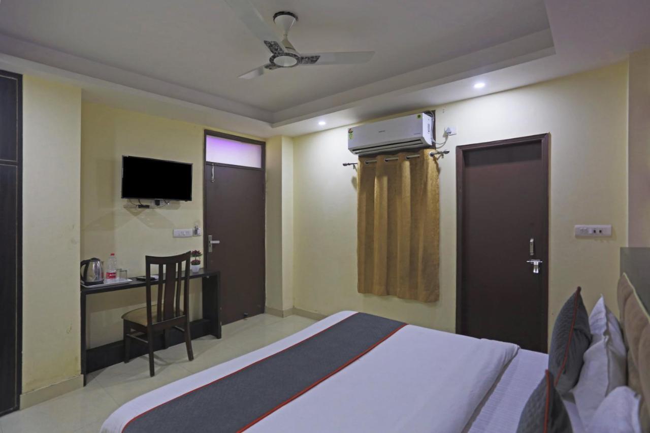 Airport Hotel Rosewood Neu-Delhi Exterior foto
