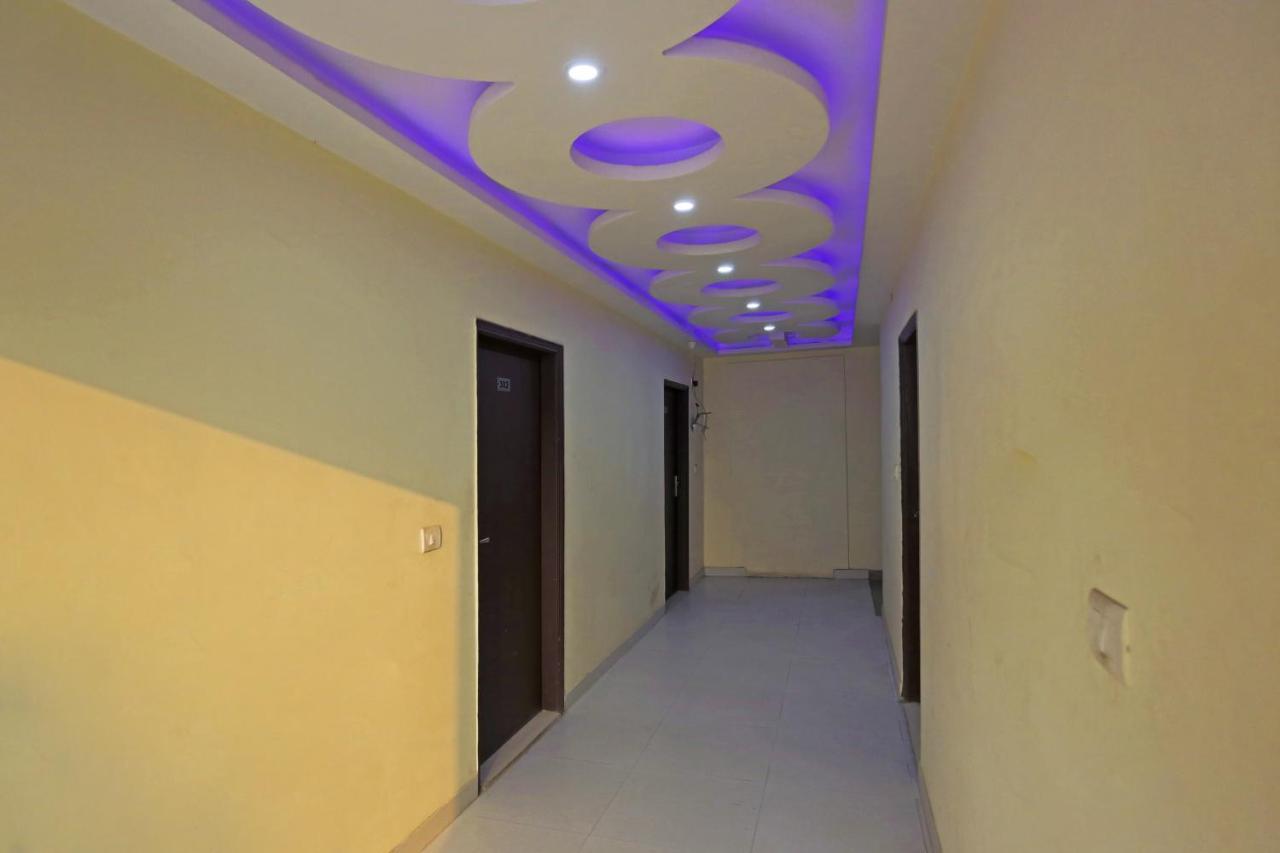 Airport Hotel Rosewood Neu-Delhi Exterior foto
